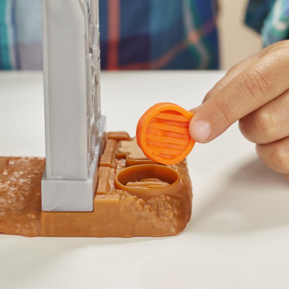لعبة تشييد ساحة الحصى من Play-Doh Wheels بصلصال بناء طرق مرصوفة غير سام مع 3 ألوان إضافية product thumbnail 1