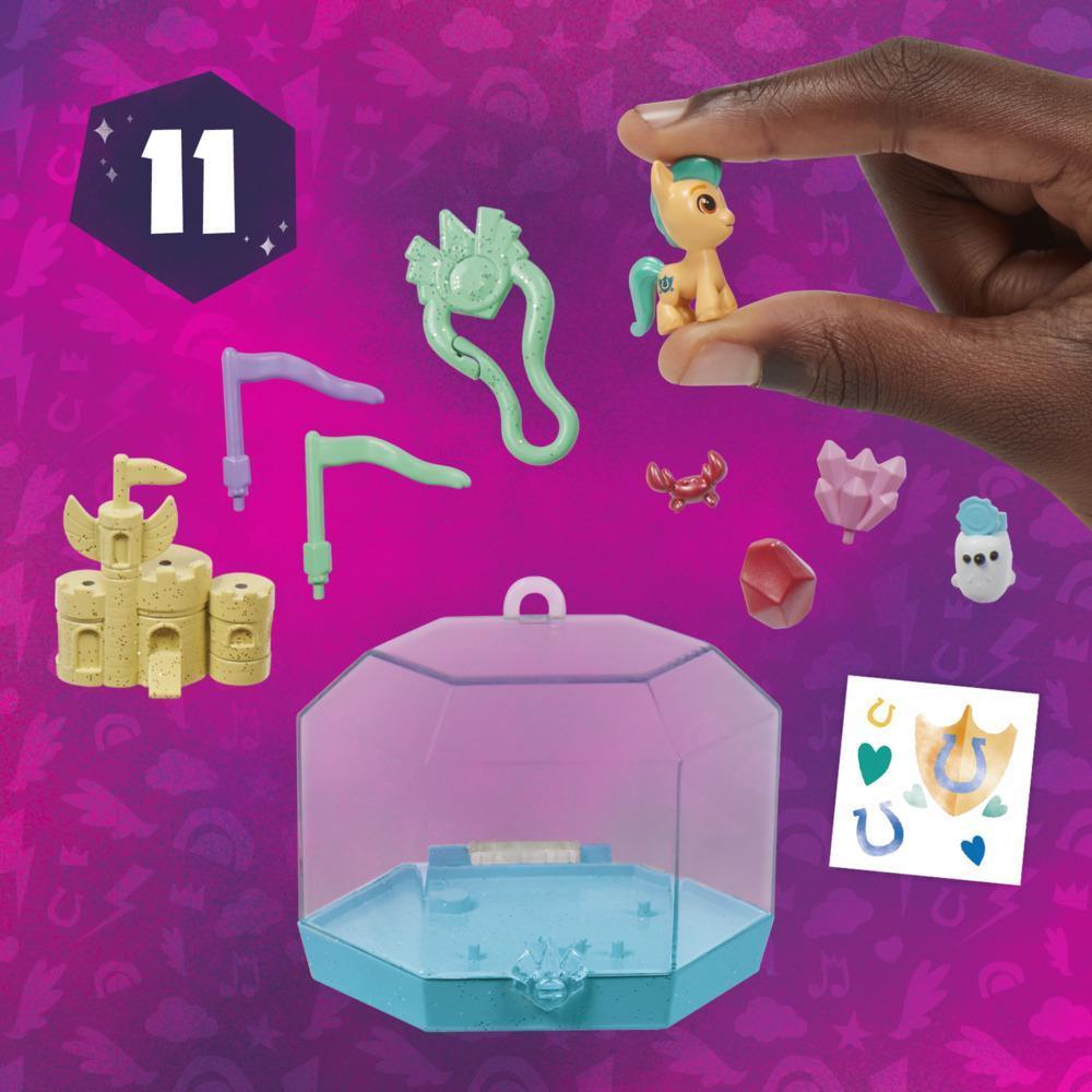 My Little Pony Mini World Magic Crystal Keychain Hitch Trailblazer Toy - Portable Playset and Accessories, Kids Ages 5+ product thumbnail 1