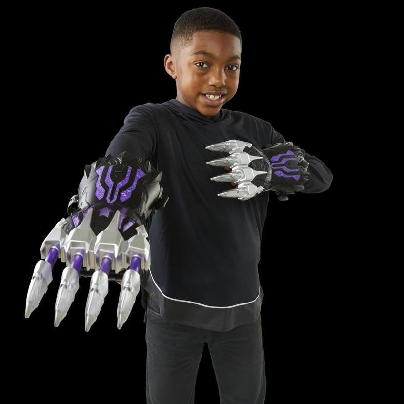 Marvel Studios' Black Panther Legacy Collection Wakanda Battle FX Claws, Light-Up Role Play Toy For Kids 5 and Up product image 1