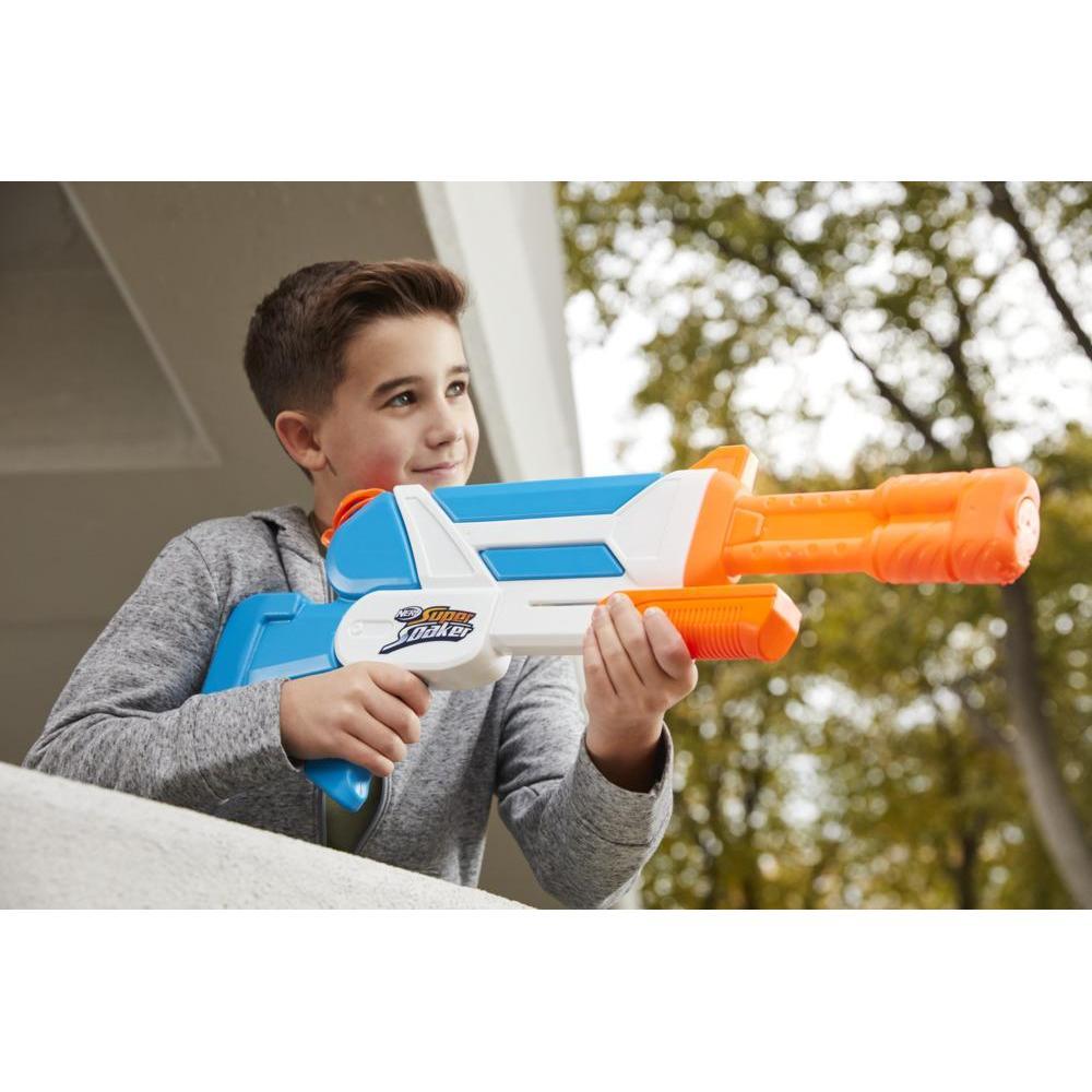 Nerf Super Soaker Twister Water Blaster, 2 Twisting Streams of Water, Pump to Fire, Outdoor Water-Blasting Fun product thumbnail 1