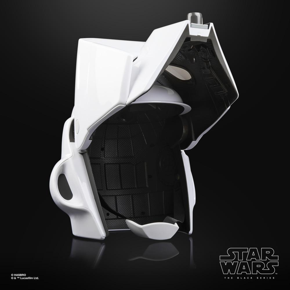 Star Wars The Black Series Scout Trooper Premium Electronic Roleplay Helmet product thumbnail 1