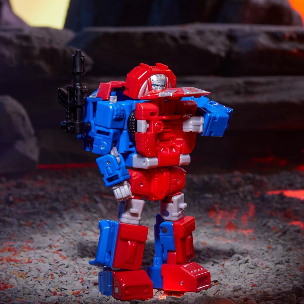 Transformers Legacy United Deluxe G1 Universe Autobot Gears 5.5” Action Figure, 8+ product thumbnail 1