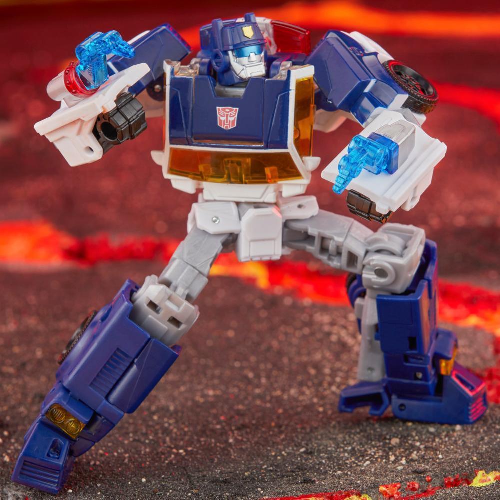 Transformers Legacy United Deluxe Rescue Bots Universe Autobot Chase 5.5” Action Figure, 8+ product thumbnail 1