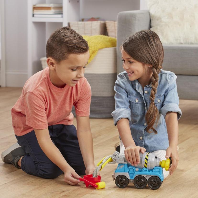 Play-Doh Wheels Cement Truck Toy with 4 Non-Toxic Play-Doh Colors product image 1