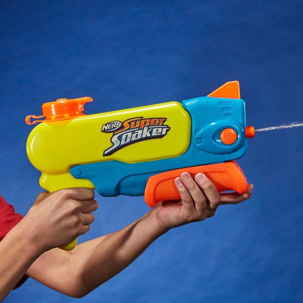 Nerf Super Soaker Wave Spray Water Blaster, Nozzle Moves To Create Wild Wave Soakage, Outdoor Games and Water Toys product thumbnail 1