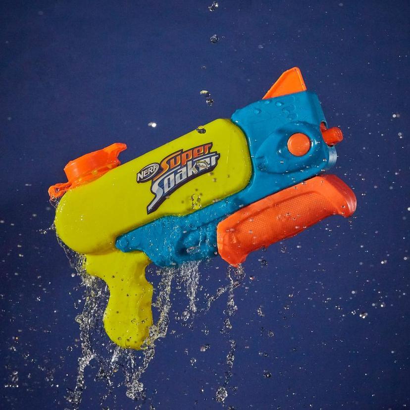 Nerf Super Soaker Wave Spray Water Blaster, Nozzle Moves To Create Wild Wave Soakage, Outdoor Games and Water Toys product image 1