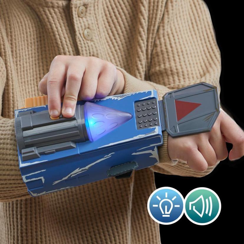 Star Wars The Mandalorian Dual Attack Gauntlet, Lights & Sounds, Interactive Toys, Ages 5+ product image 1