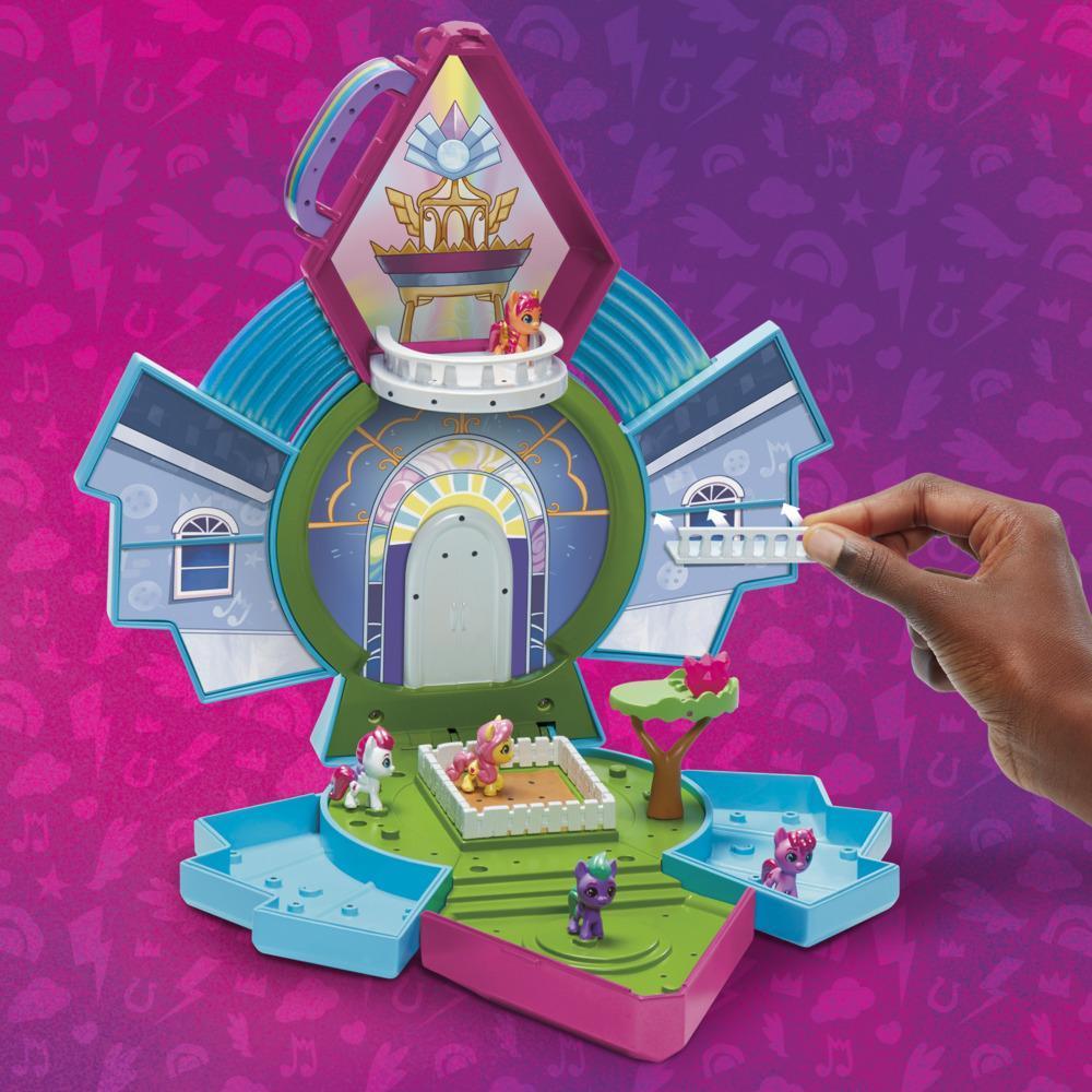 My Little Pony Mini World Magic Epic Mini Crystal Brighthouse Toy - Playset with 5 Collectible Figures, Kids Ages 5+ product thumbnail 1