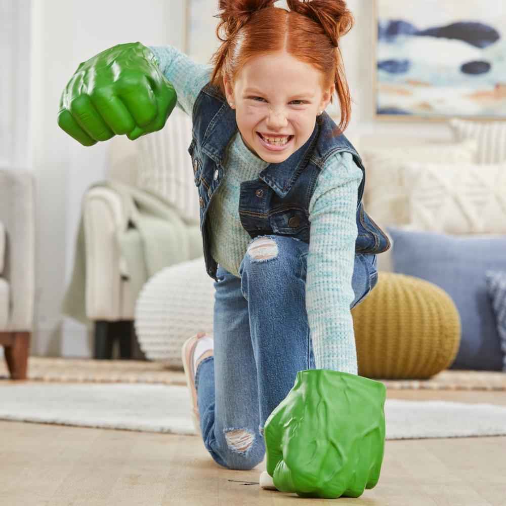 Marvel Avengers Hulk Gamma Smash Fists Role Play Toy for Kids 5+ product thumbnail 1