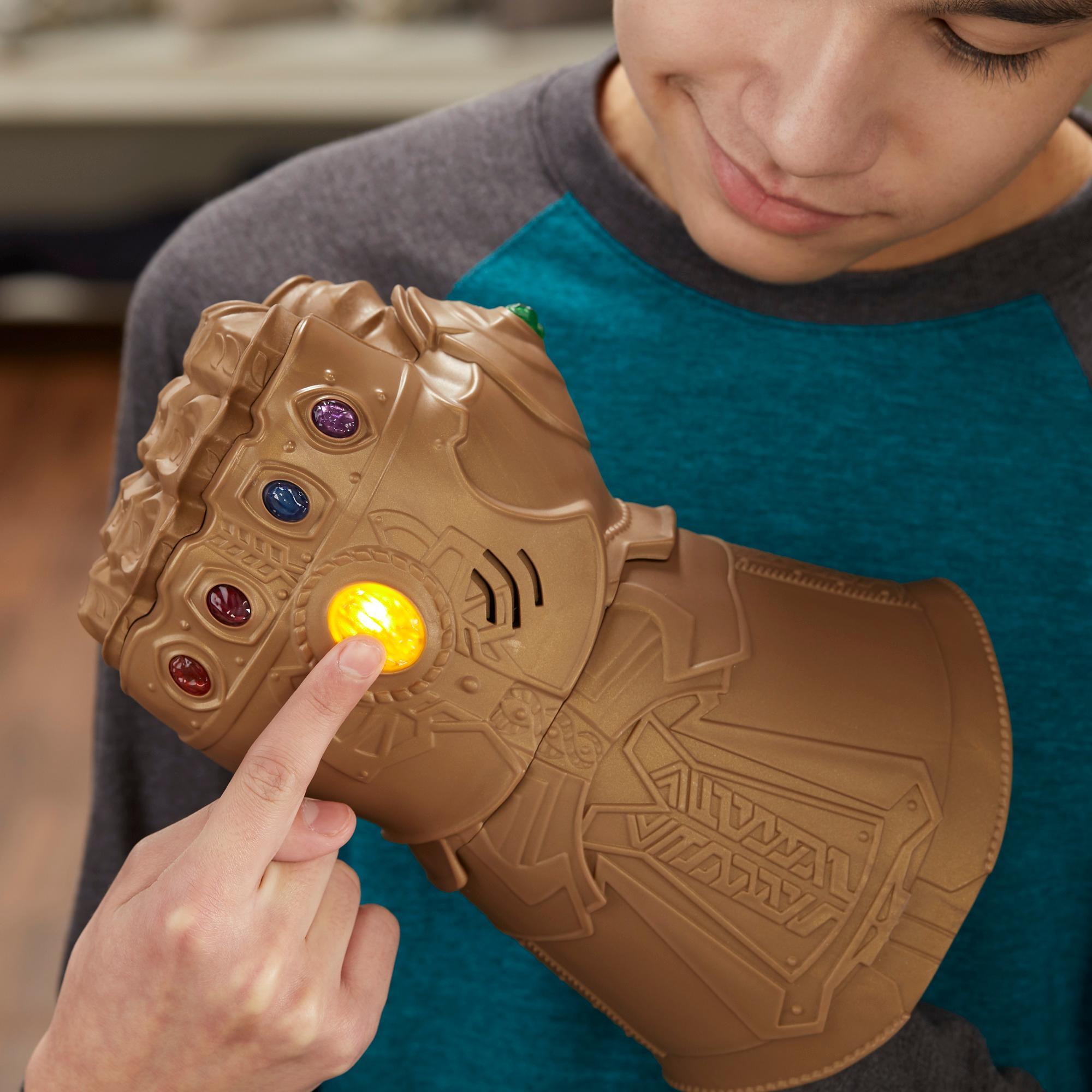 Marvel Infinity War Infinity Gauntlet Electronic Fist product thumbnail 1