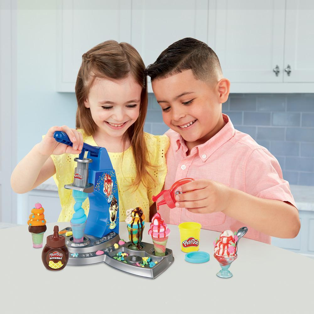 Play-Doh Kitchen Creations Drizzy Ice Cream Playset Featuring Drizzle Compound and 6 Non-Toxic Play-Doh Colors product thumbnail 1