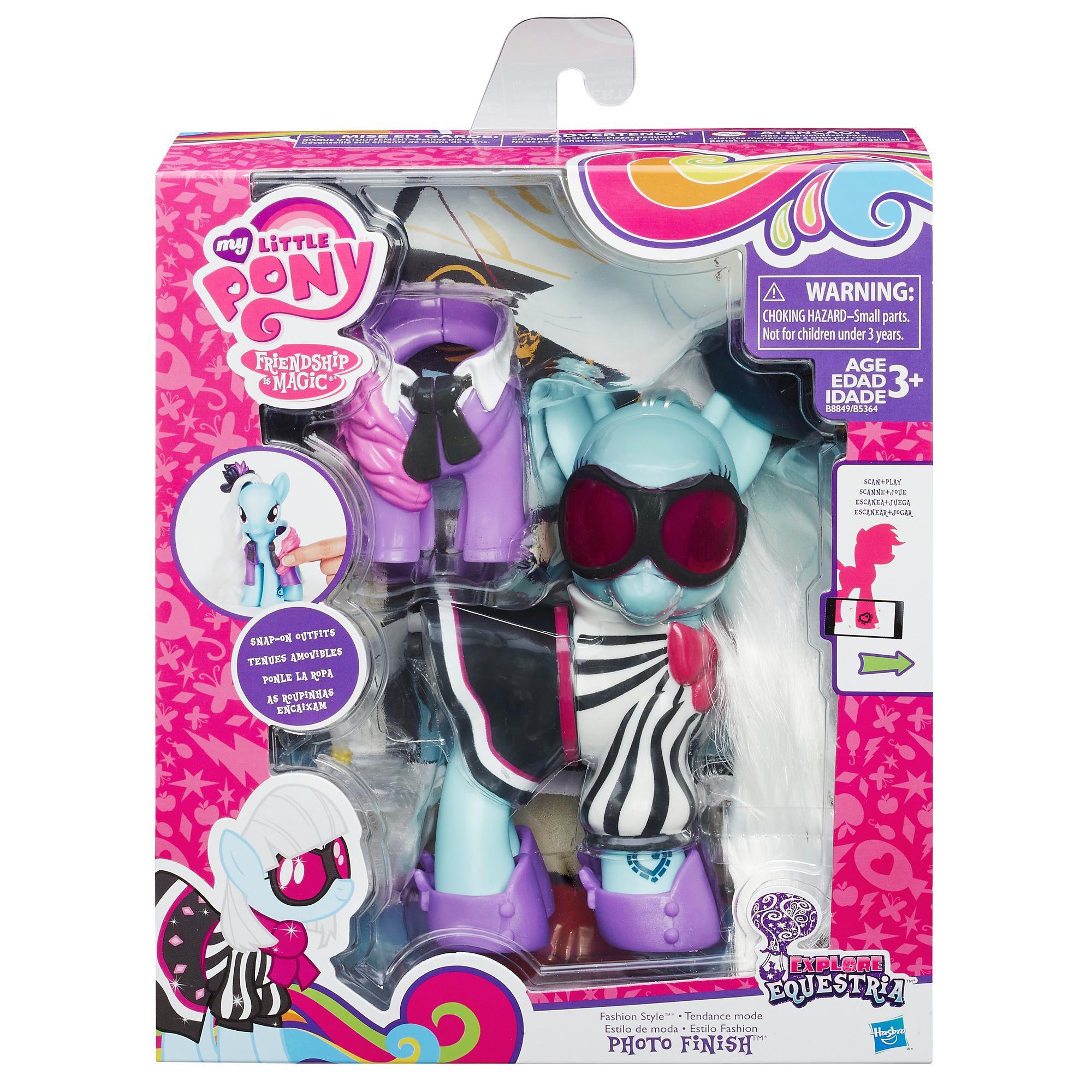 My Little Pony Explore Equestria 6-inch Fashion Style Set Photo Finish product thumbnail 1