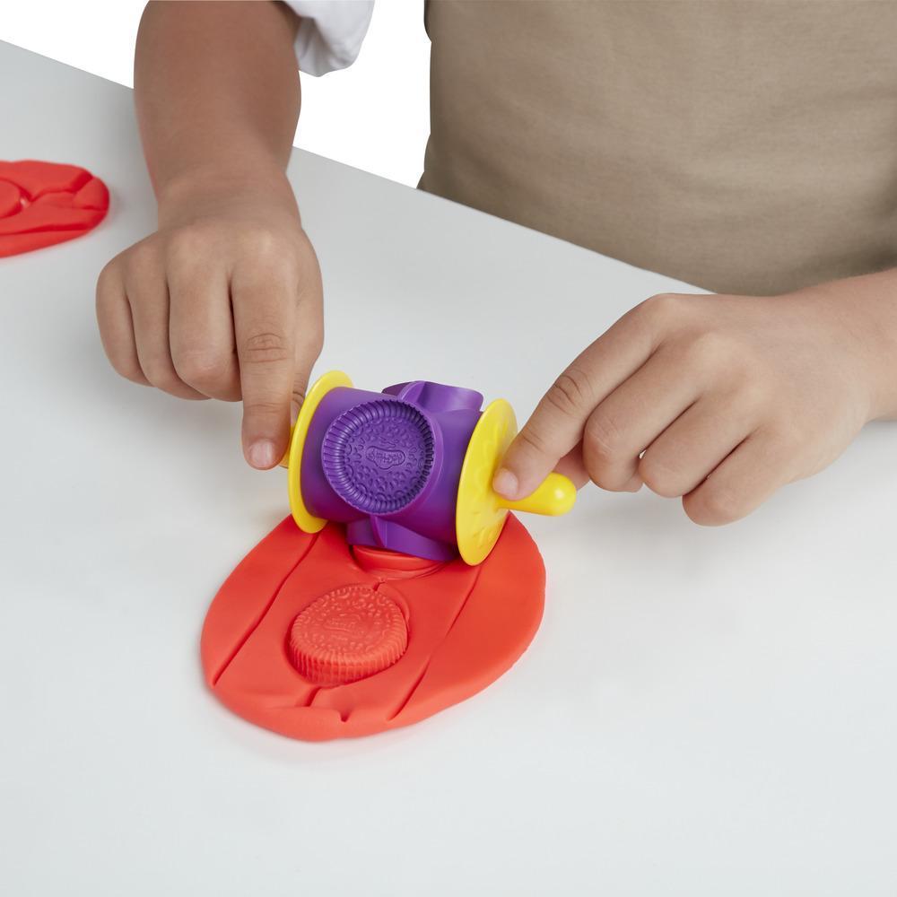 Play-Doh Kitchen Creations Sprinkle Cookie Surprise Play Food Set with 5 Non-Toxic Play-Doh Colors product thumbnail 1