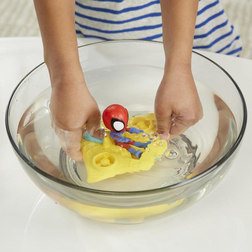 Marvel Spidey and His Amazing Friends Spidey Water Web Raft, Preschool Water Toy with Action Figure for Ages 3 and Up product image 1