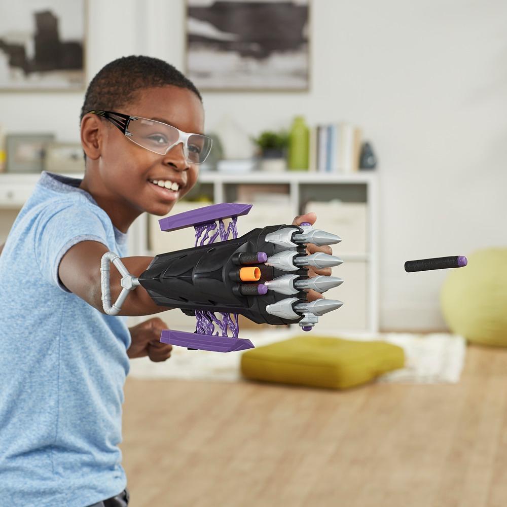 Marvel Mech Strike Mechasaurs Black Panther Sabre Claw Blaster, NERF Blaster with 3 Darts product thumbnail 1