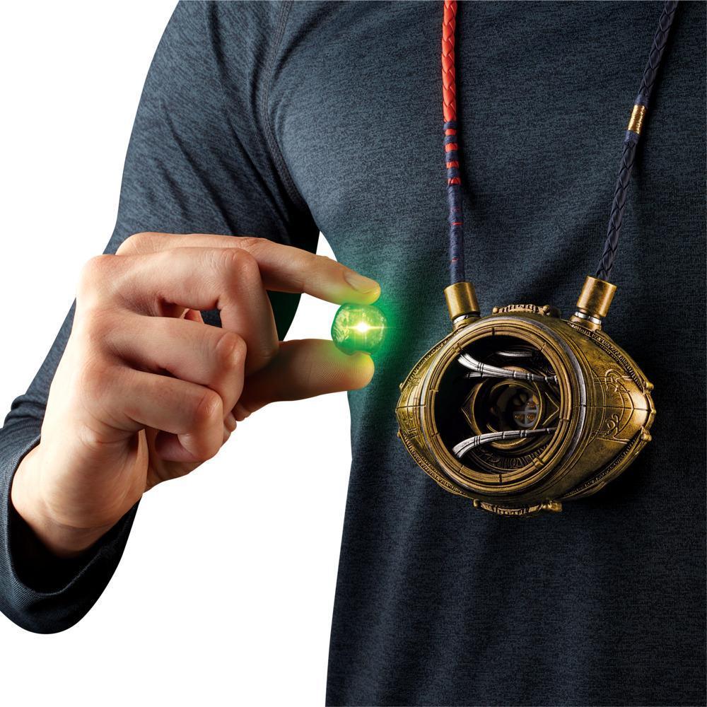 Hasbro Marvel Legends Series Doctor Strange Premium Role Play Eye of Agamotto Electronic Talisman for Ages 14 and Up product thumbnail 1