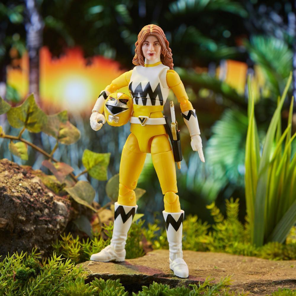 Power Rangers Lightning Collection Lost Galaxy Yellow Ranger 6-Inch Premium Collectible Action Figure Toy with Accessories product thumbnail 1