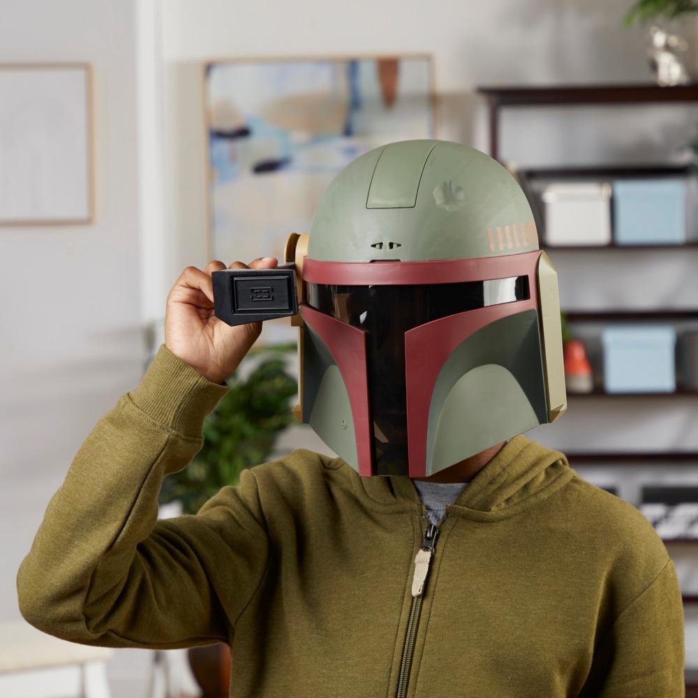 Star Wars Boba Fett Electronic Mask, Star Wars Costume for Kids Ages 5 and Up product thumbnail 1