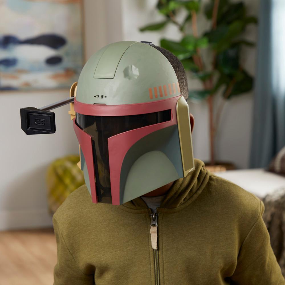 Star Wars Boba Fett Electronic Mask, Star Wars Costume for Kids Ages 5 and Up product thumbnail 1