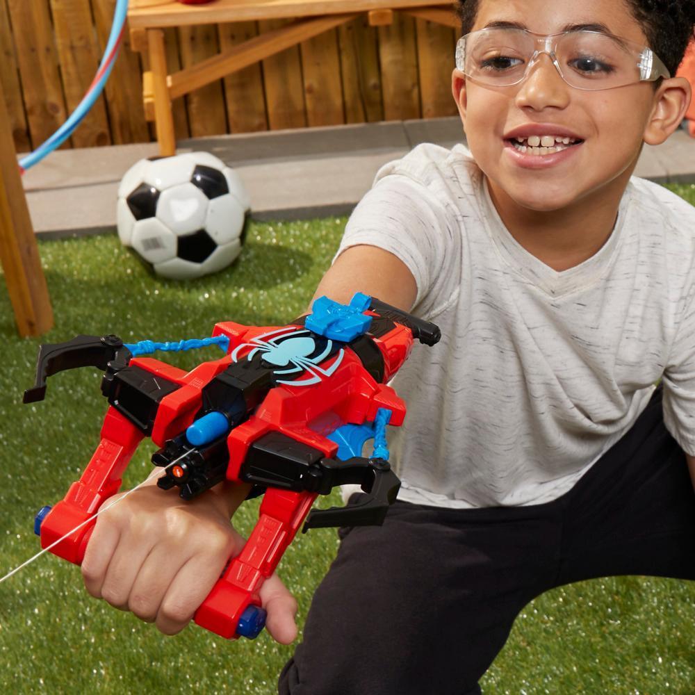 Marvel Spider-Man NERF Strike 'N Splash Blaster, 2-in-1 Feature, Super Hero Toys, Marvel Toys product image 1