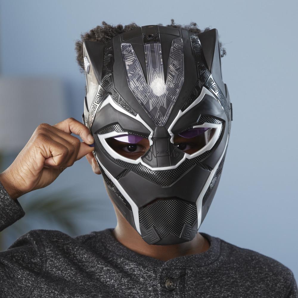 Marvel Black Panther Marvel Studios Legacy Collection Black Panther Vibranium Power FX Mask Roleplay Toy, Ages 5 and Up product thumbnail 1