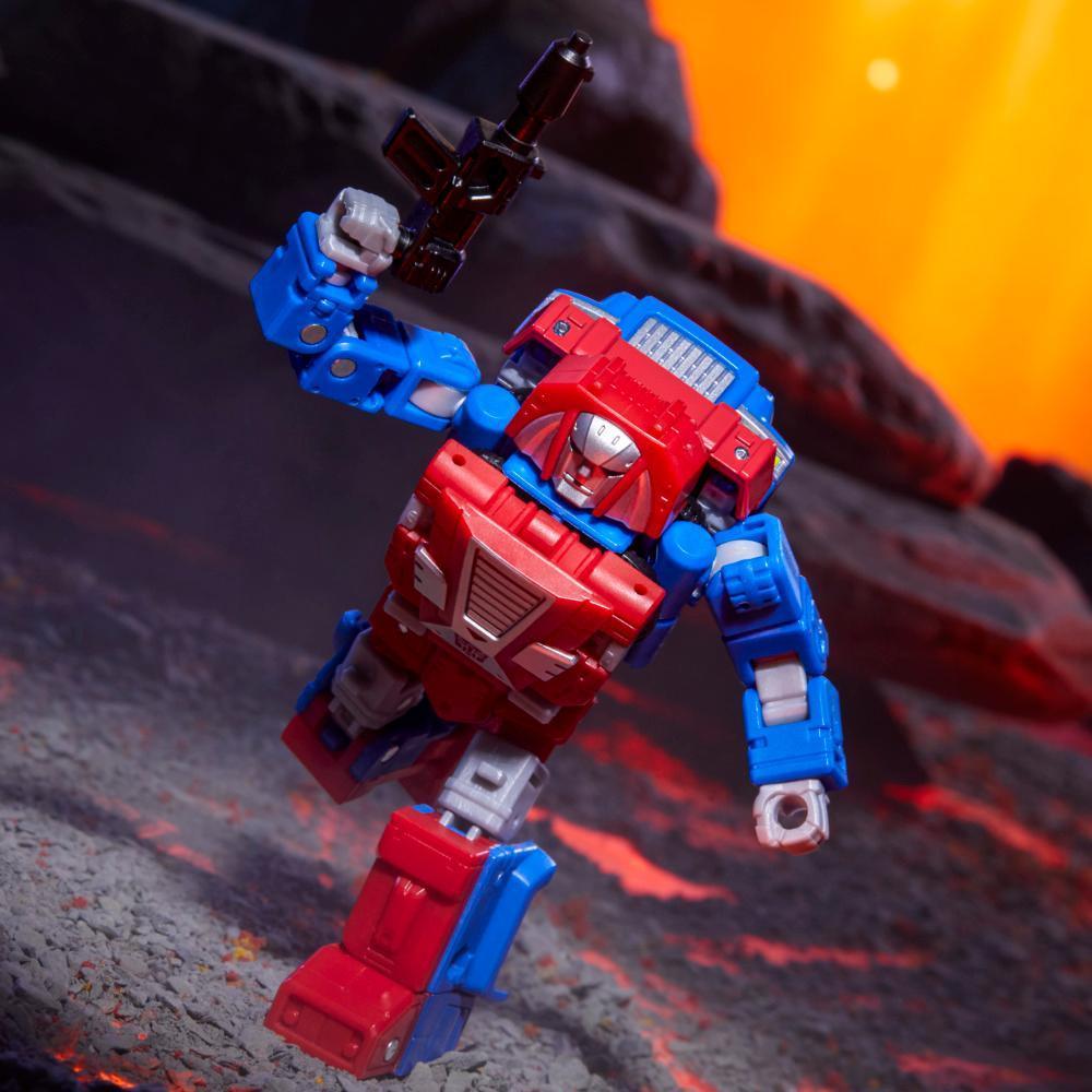 Transformers Legacy United Deluxe G1 Universe Autobot Gears 5.5” Action Figure, 8+ product thumbnail 1