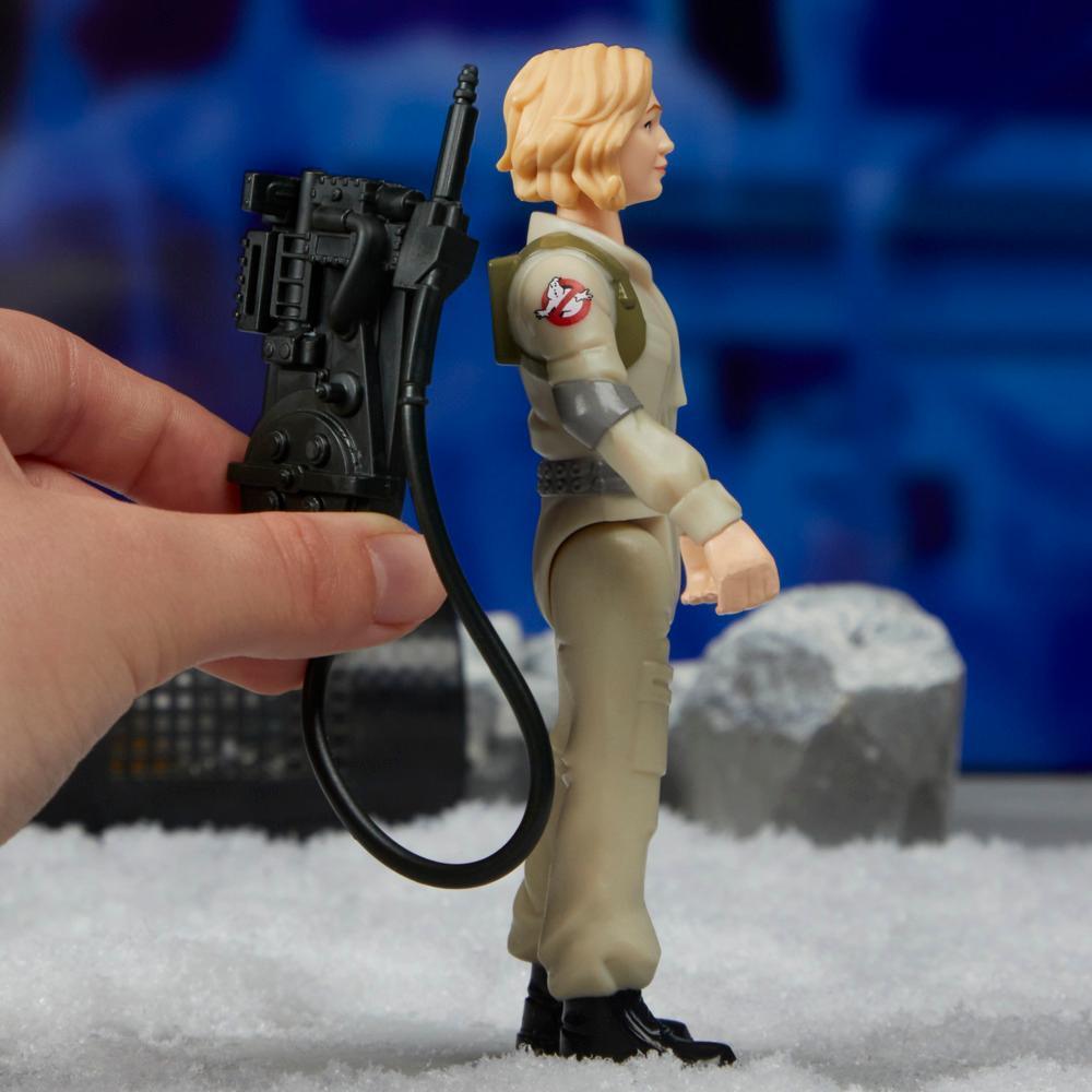 Ghostbusters Fright Features Callie Spengler Action Figure with Possessor Ghost product thumbnail 1