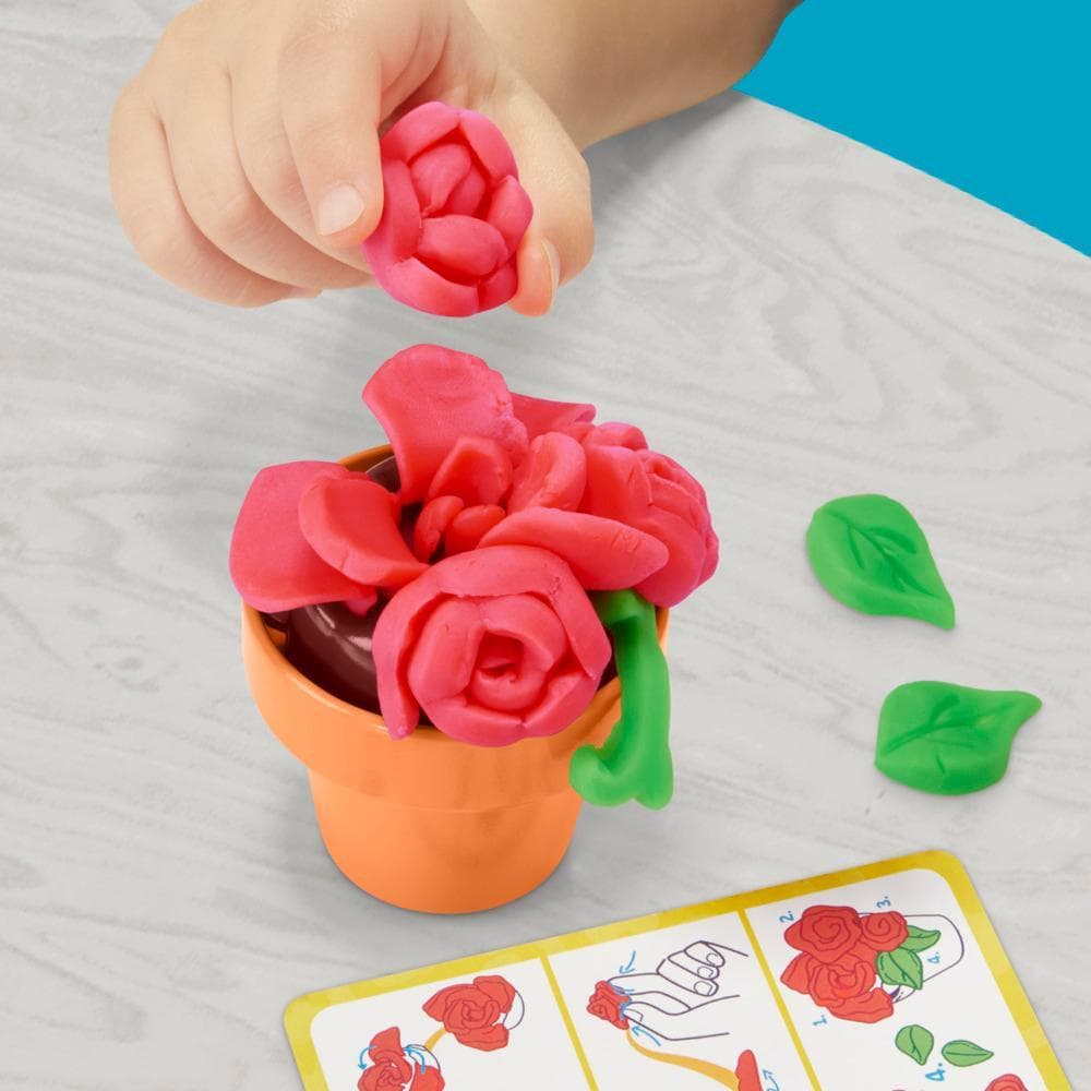 Play-Doh Blooming Flowers Playset product thumbnail 1