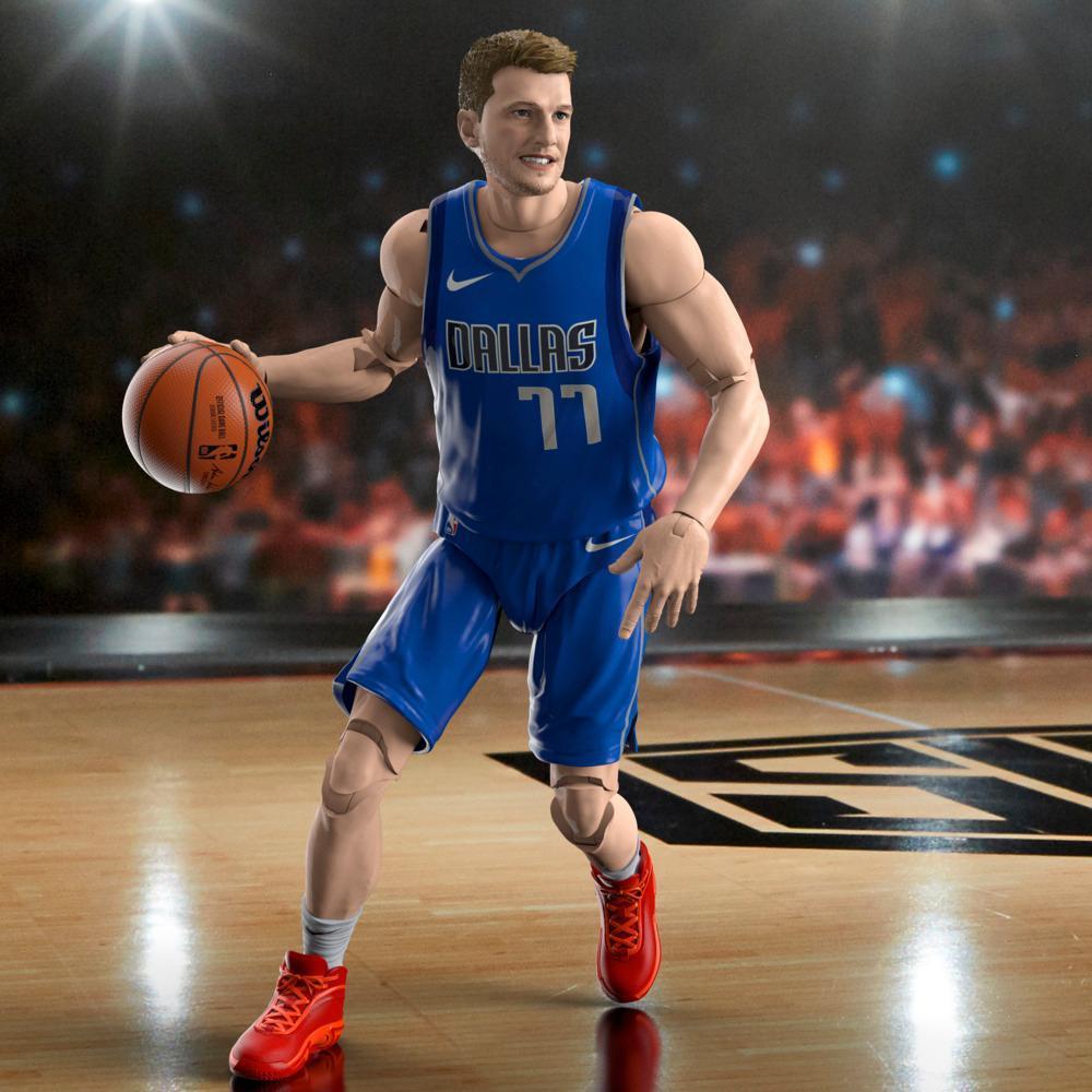 Hasbro Starting Lineup Series 1 Luka Dončić product thumbnail 1