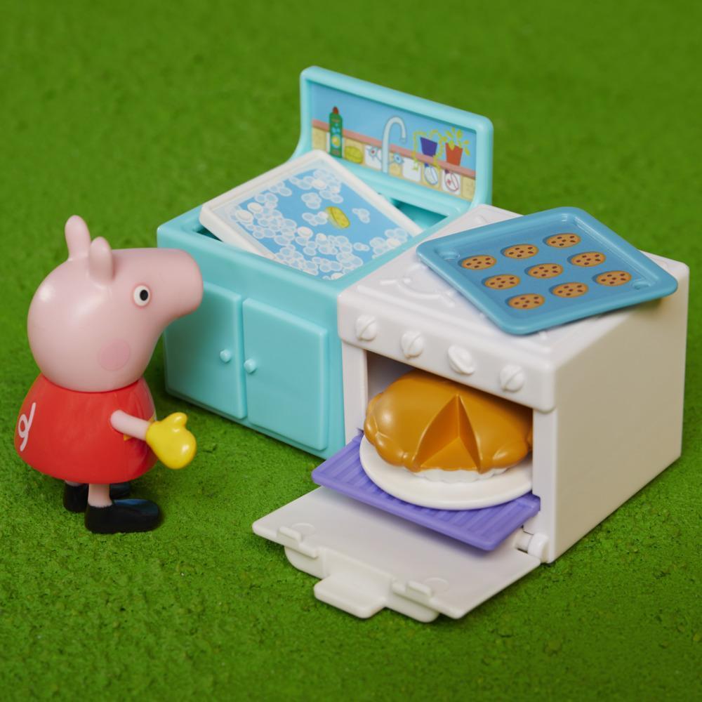 Peppa Pig Peppa’s Club Peppa Loves Baking Themed Preschool Toy, Includes 1 Figures and 5 Accessories, for Ages 3 and Up product thumbnail 1