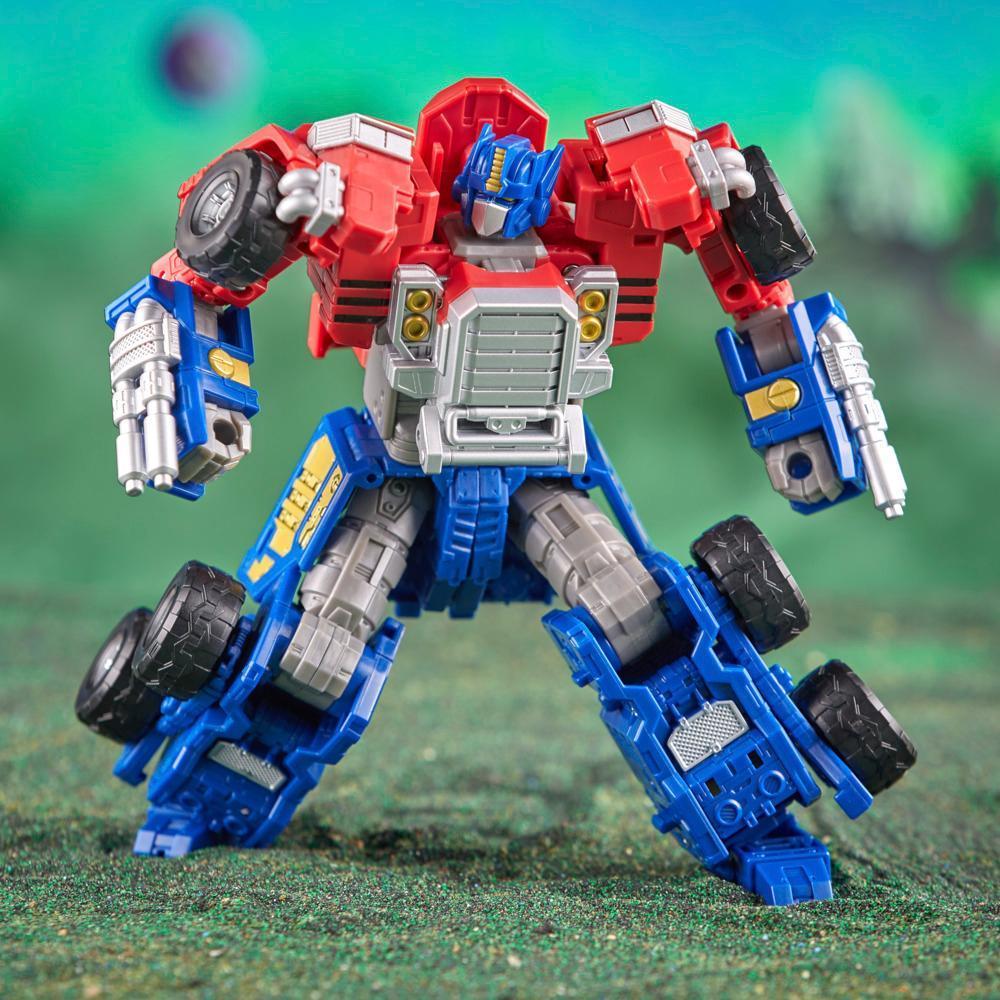 Transformers Legacy Evolution Commander Armada Universe Optimus Prime Figure (7.5”) product thumbnail 1