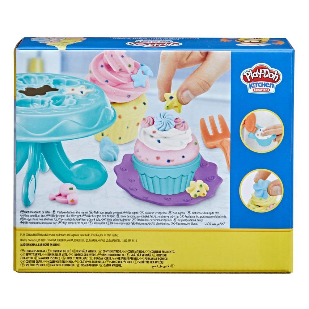 Play-Doh Kitchen Creations Confetti Cupcakes Playset with 5 Non-Toxic Modeling Compound Colors product thumbnail 1