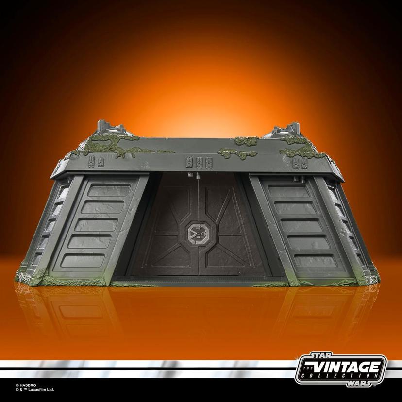 Star Wars The Vintage Collection Endor Bunker Playset & Action Figure (3.75”) product image 1