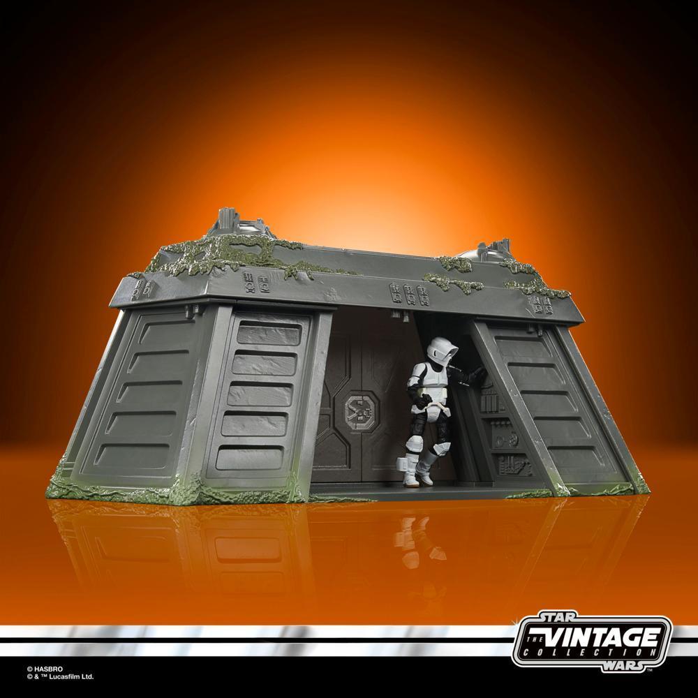 Star Wars The Vintage Collection Endor Bunker Playset & Action Figure (3.75”) product thumbnail 1