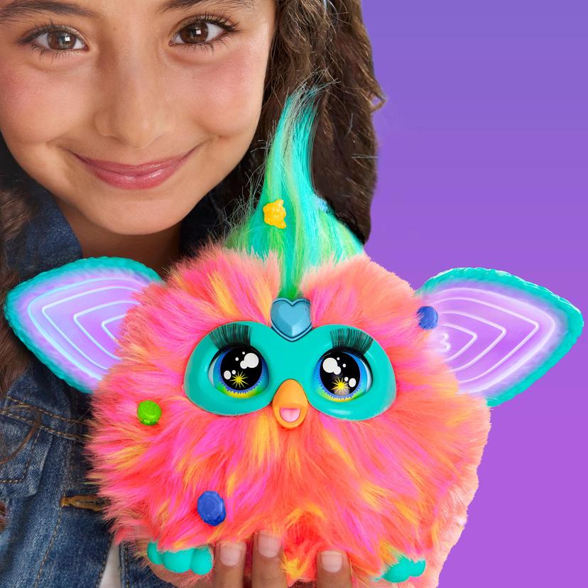 Furby corail peluche interactive Hasbro en multicolore