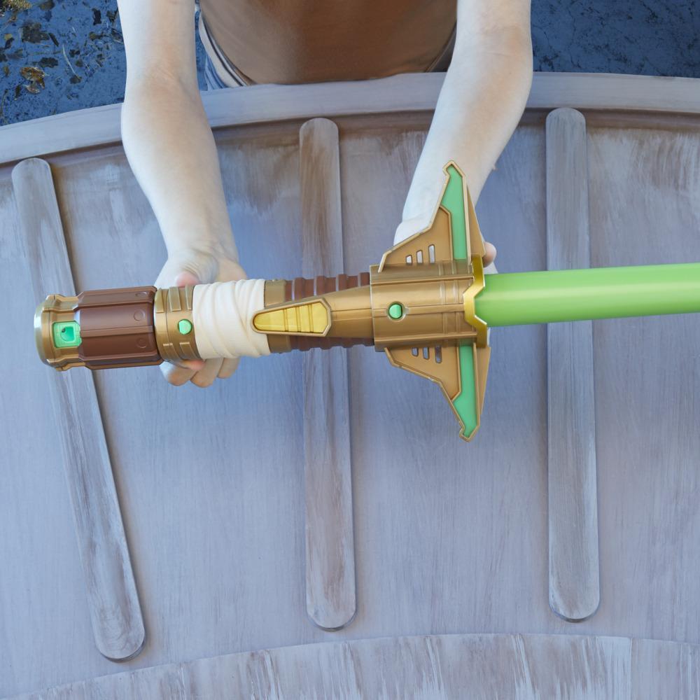 Star Wars Lightsaber Forge Yoda Extendable Green Lightsaber Customizable Roleplay Toy, Ages 4 and Up product thumbnail 1