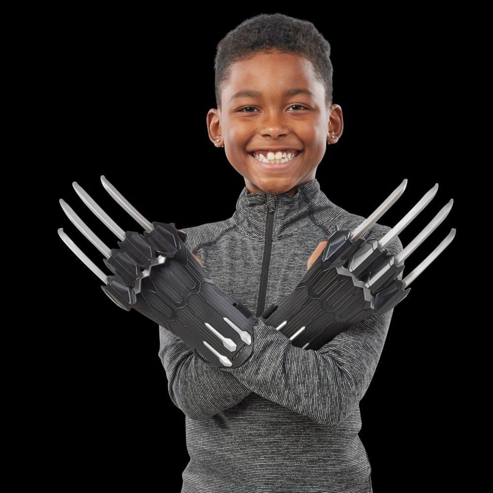 Marvel Studios' Black Panther Legacy Collection Warrior Pack, Mask and Claws, Role Play Toy for Kids Ages 5 and Up product thumbnail 1