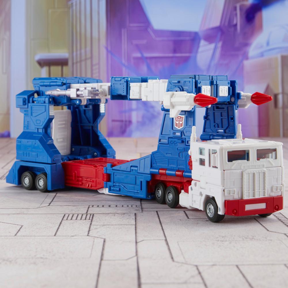 Transformers Studio Series Commander The Transformers: The Movie 86-21 Ultra Magnus Converting Action Figure (9.5”) product thumbnail 1