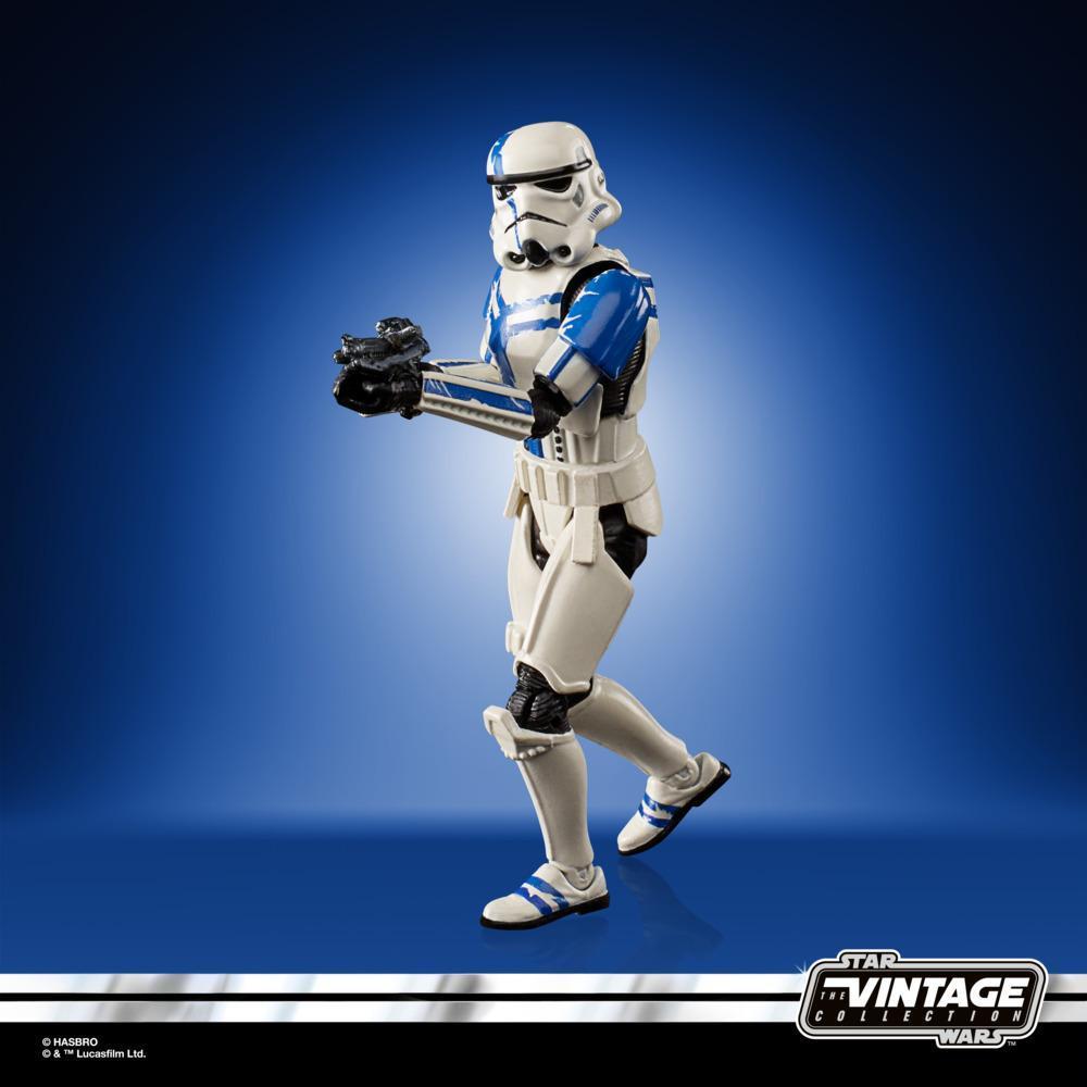 Star Wars The Vintage Collection Gaming Greats Stormtrooper Commander Toy 3.75-Inch-Scale Star Wars: The Force Unleashed product thumbnail 1