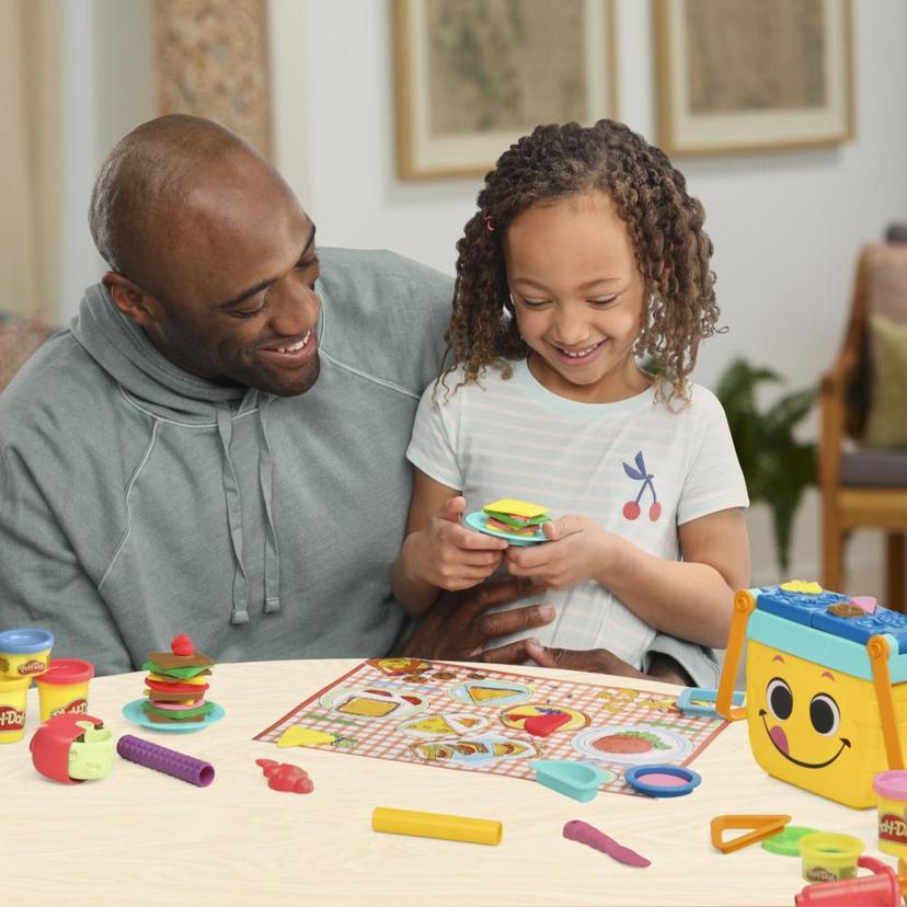Play-Doh, Pique-nique des formes, 12 outils et 6 pots de pâte à modeler, jouets préscolaires product image 1