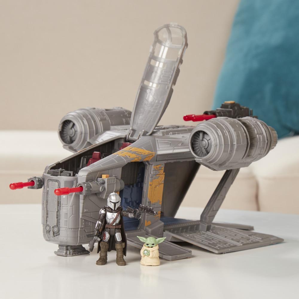 Star Wars Mission Fleet The Mandalorian The Child Razor Crest Fuite dans la bordure extérieure, figurine de 6 cm et véhicule product thumbnail 1