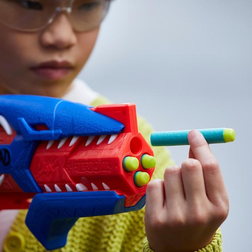 Nerf DinoSquad Terrodak, 12 fléchettes Nerf Elite, blaster Nerf en forme de dinosaure avec canon 4 fléchettes, jeu d'extérieur pour enfants product image 1