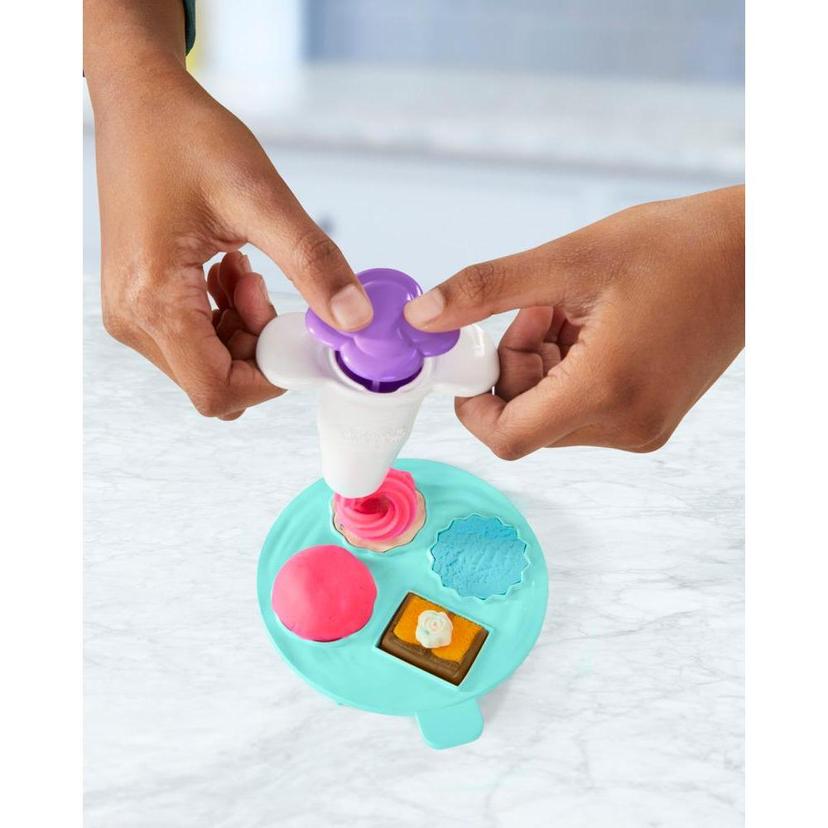 Play-Doh Kitchen Creations Robot pâtissier pâte à modeler avec accessoires de cuisine factices product image 1