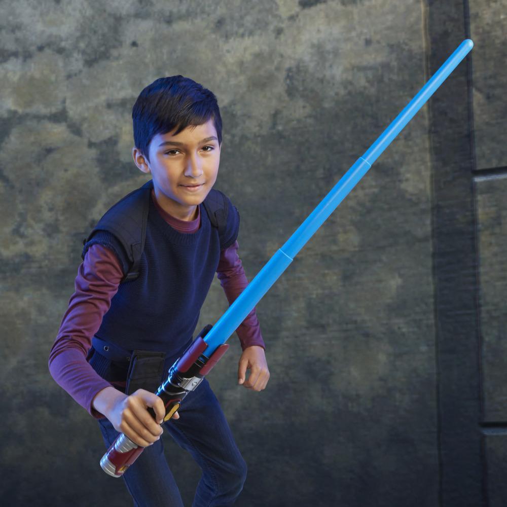 Star Wars Lightsaber Forge, Sabre laser d’Anakin Skywalker à lame bleue extensible, jouet de déguisement personnalisable, pour enfants, dès 4 ans product thumbnail 1