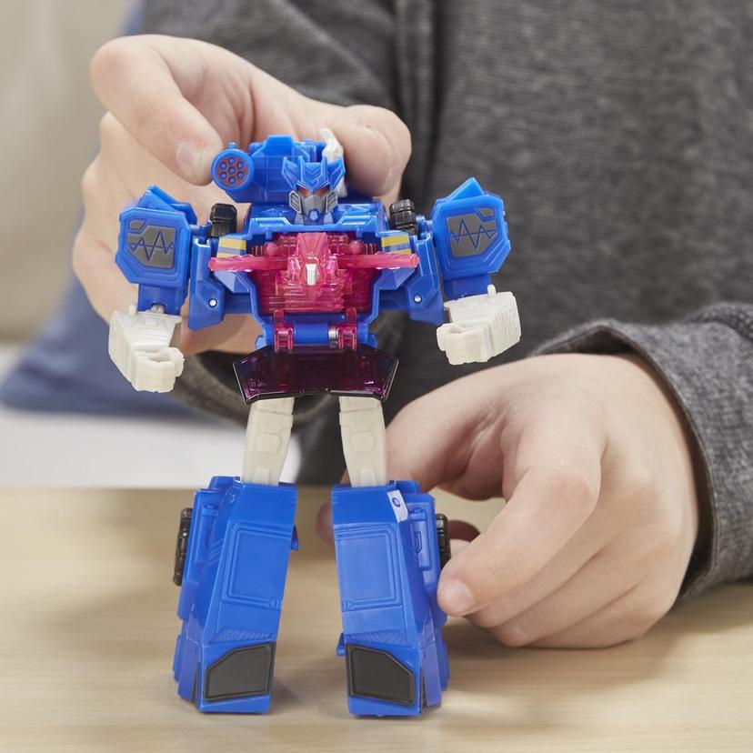 Transformers: Reactivate Optimus Prime and Soundwave Figures