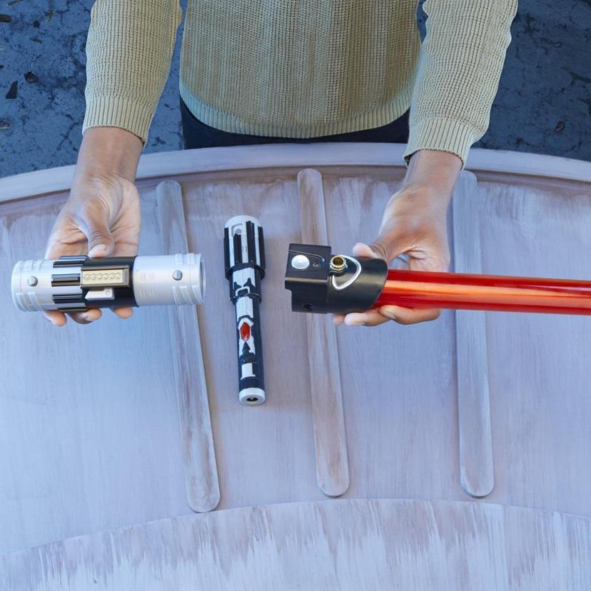Star Wars Lightsaber Forge Darth Vader elektronisches Lichtschwert product image 1