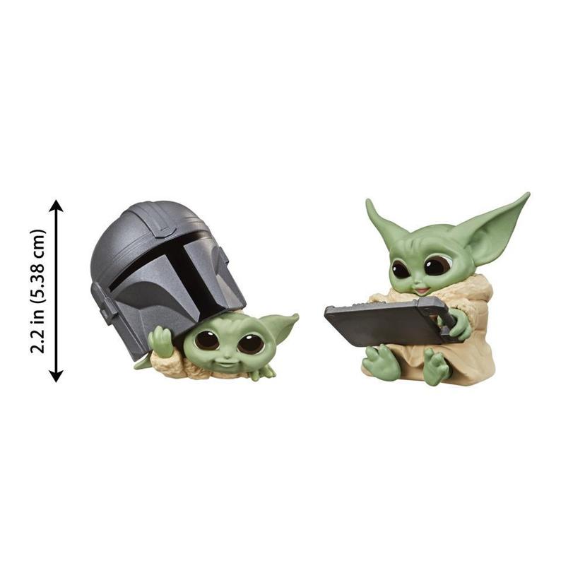 Star Wars The Bounty Collection Series 3 The Child Figures Helmet Peeking, Datapad Tablet Posed Toys 2-Pack, 4 and Up product image 1