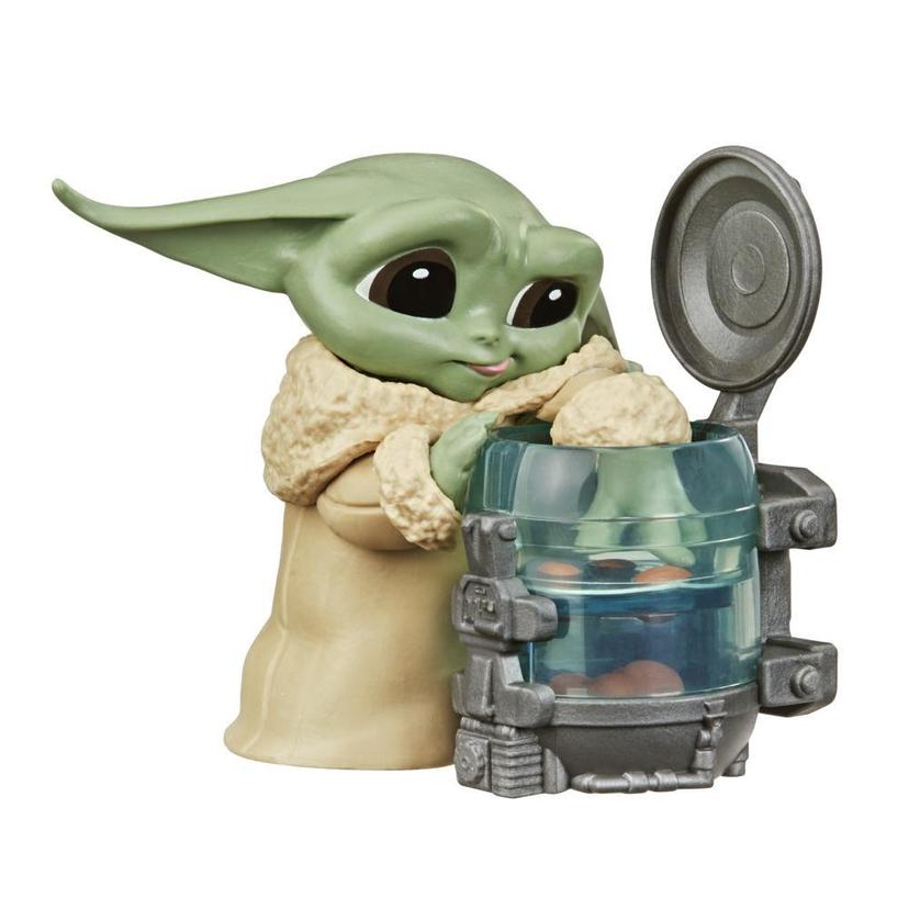 Star Wars The Bounty Collection Series 3 The Child na pose Criança Curiosa product image 1