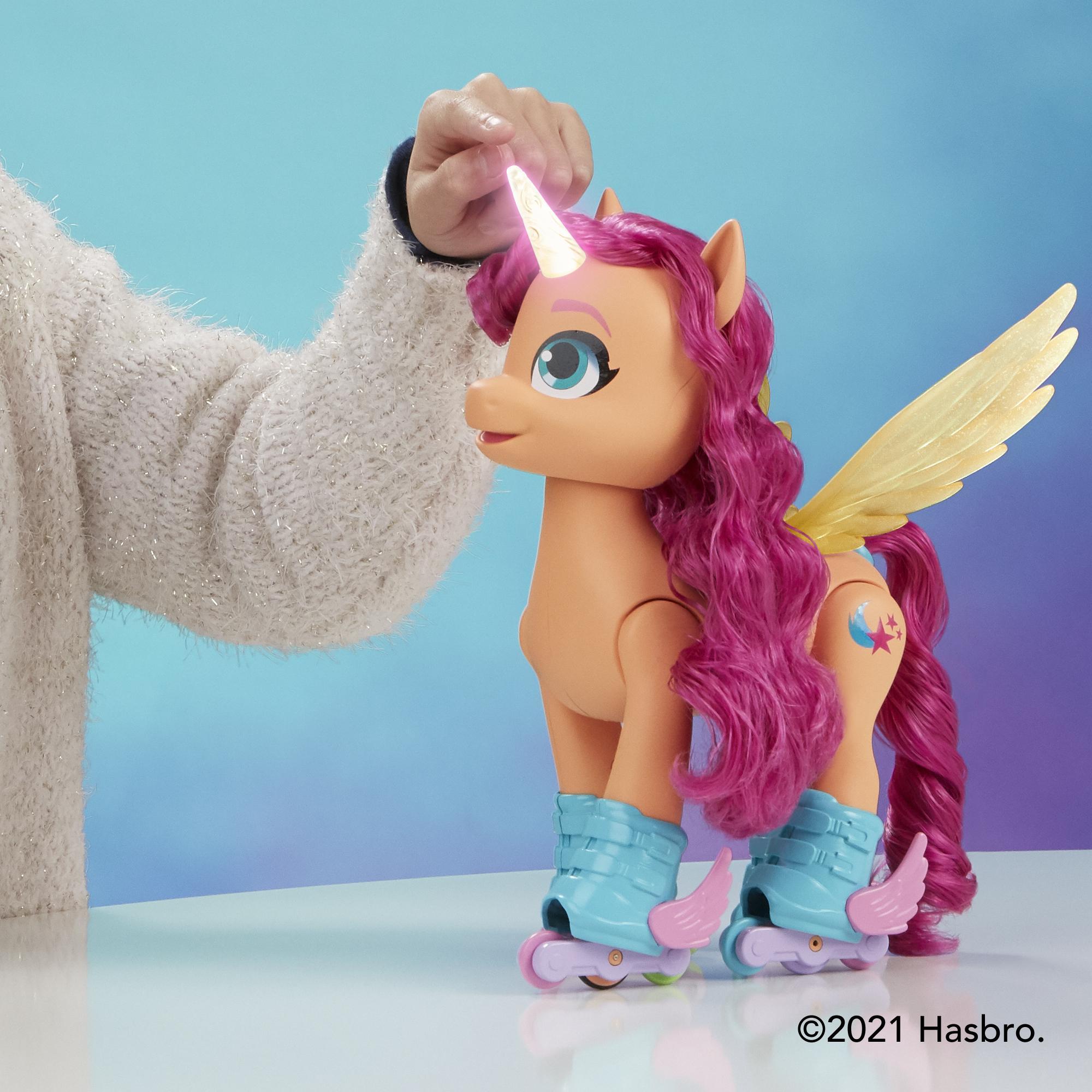 My Little Pony: Yeni Bir Nesil Şarkı Söyleyen Patenli Sunny product thumbnail 1